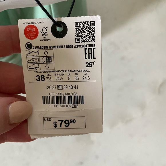 ✨NWT✨ Zara Rubberized Ankle Boot - Picture 5 of 7